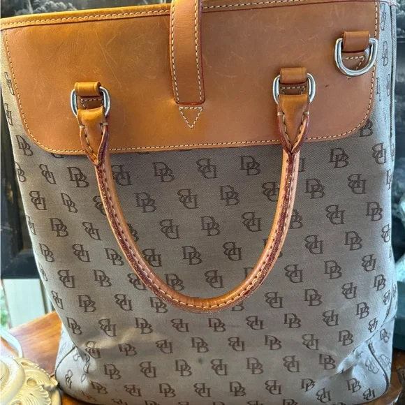 Dooney & Bourke Beige Brown Monogram Large Tote Satchel Bag - Picture 3 of 13